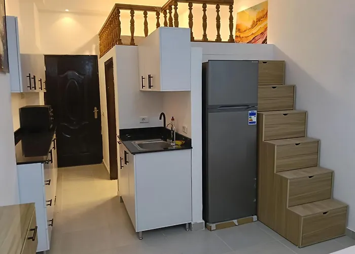 فلورانزا خمسين B06 Apartmanhotel Gurdaka