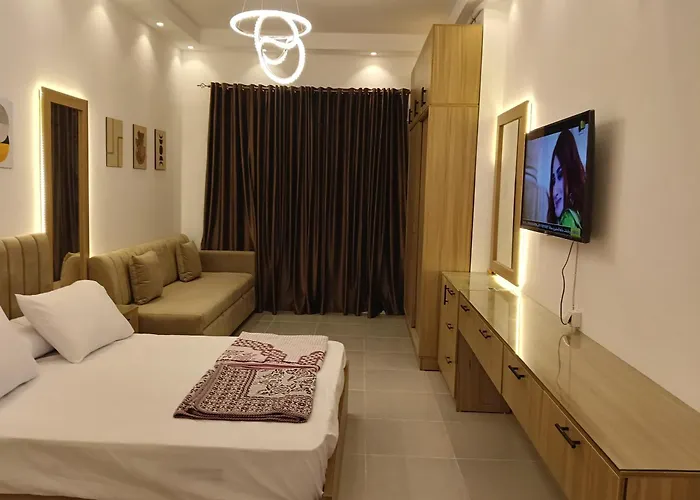 Apartmanhotel فلورانزا خمسين B06 *